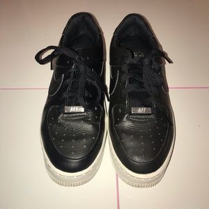 Nike Black and White Women's Sneakers